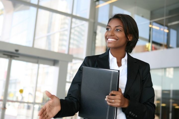 Women-preparing-to-interview-1000×550 Women-preparing-to-interview-1000x550
